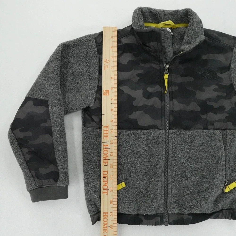 The North Face Jacket Boys‎ XS 6 Gray Camo Sherpa Fleece Full Zip Outdoor Coat